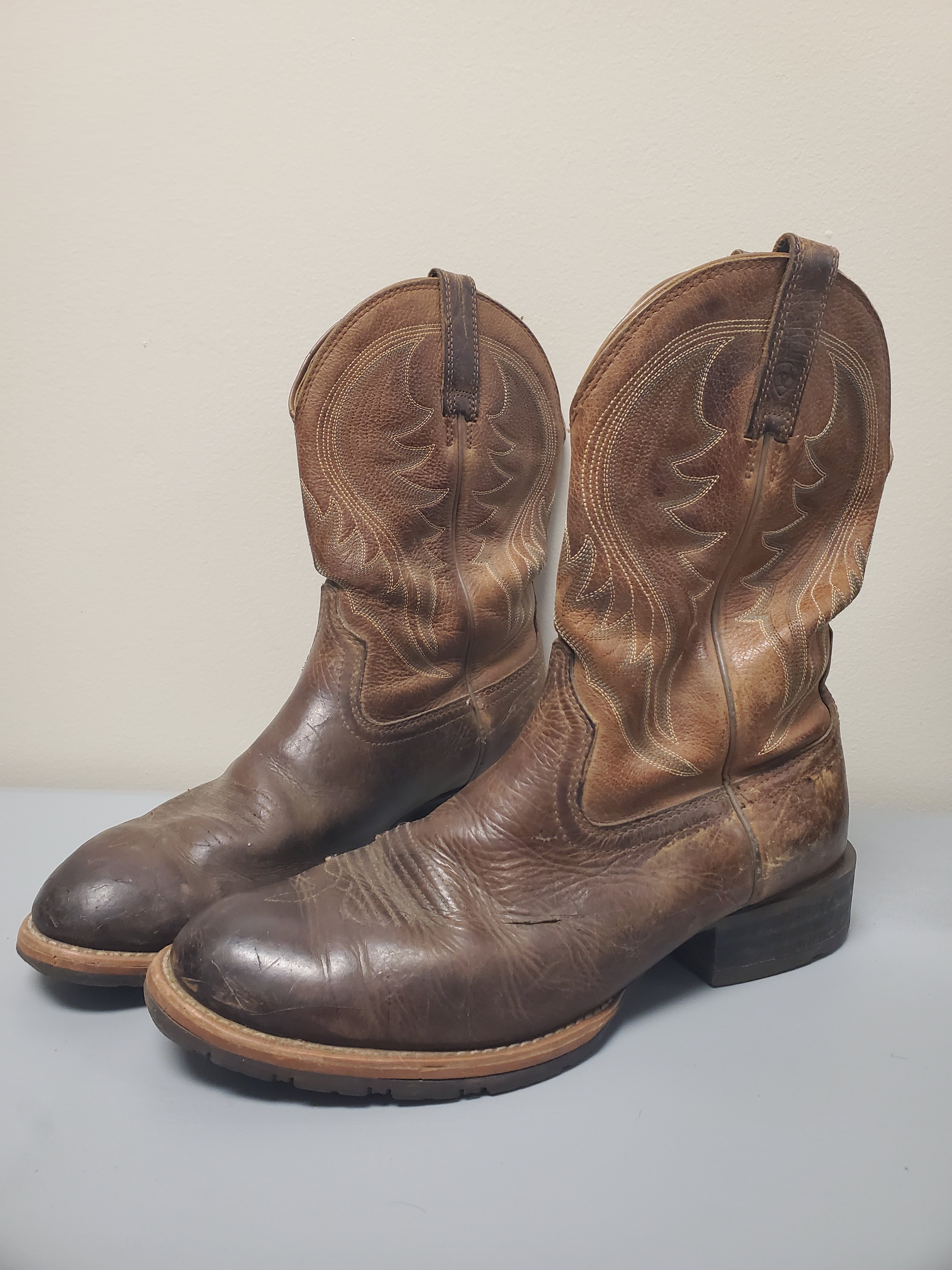 Ariat Men's boots 10.5 D